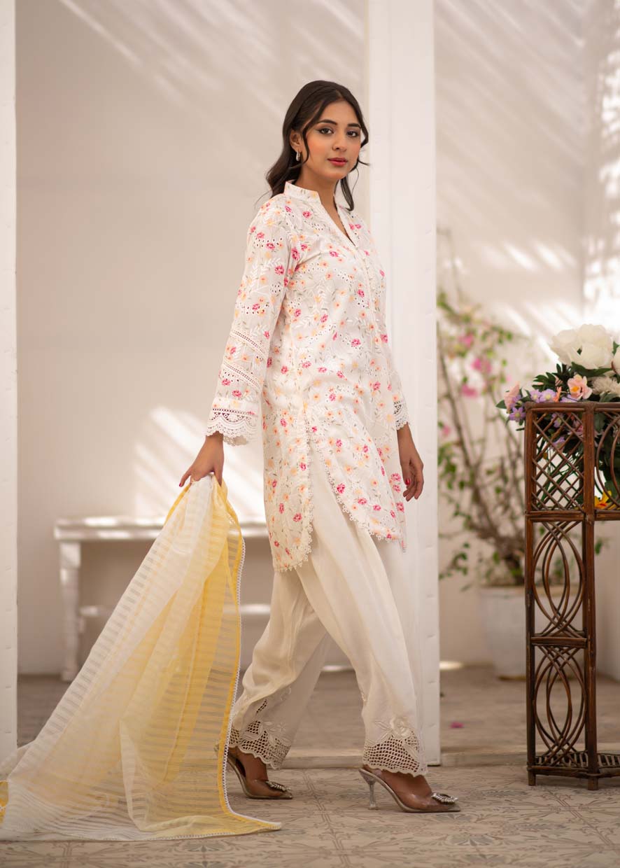 Ramadan Essentials - Ivory Blossom